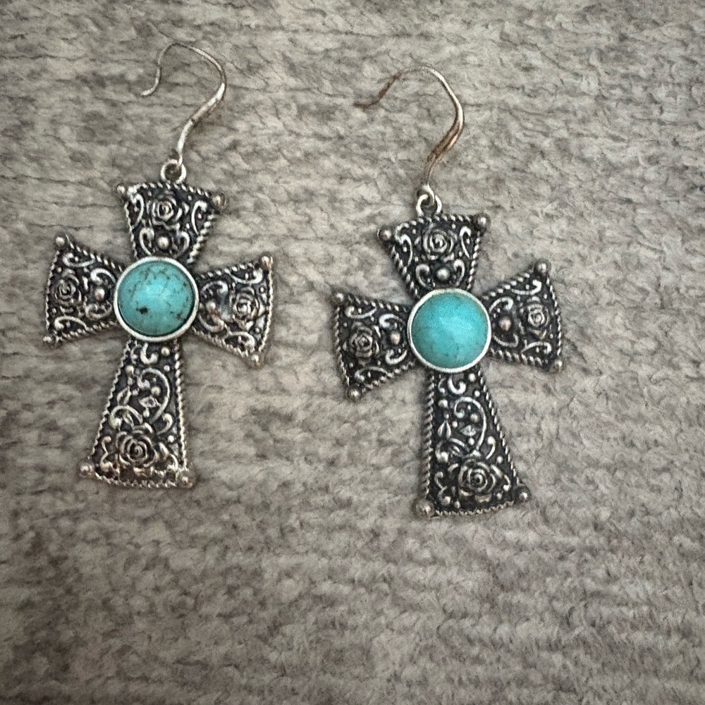 GUC silver tone cross earrings